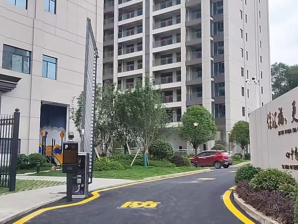 匯?！}興住宅